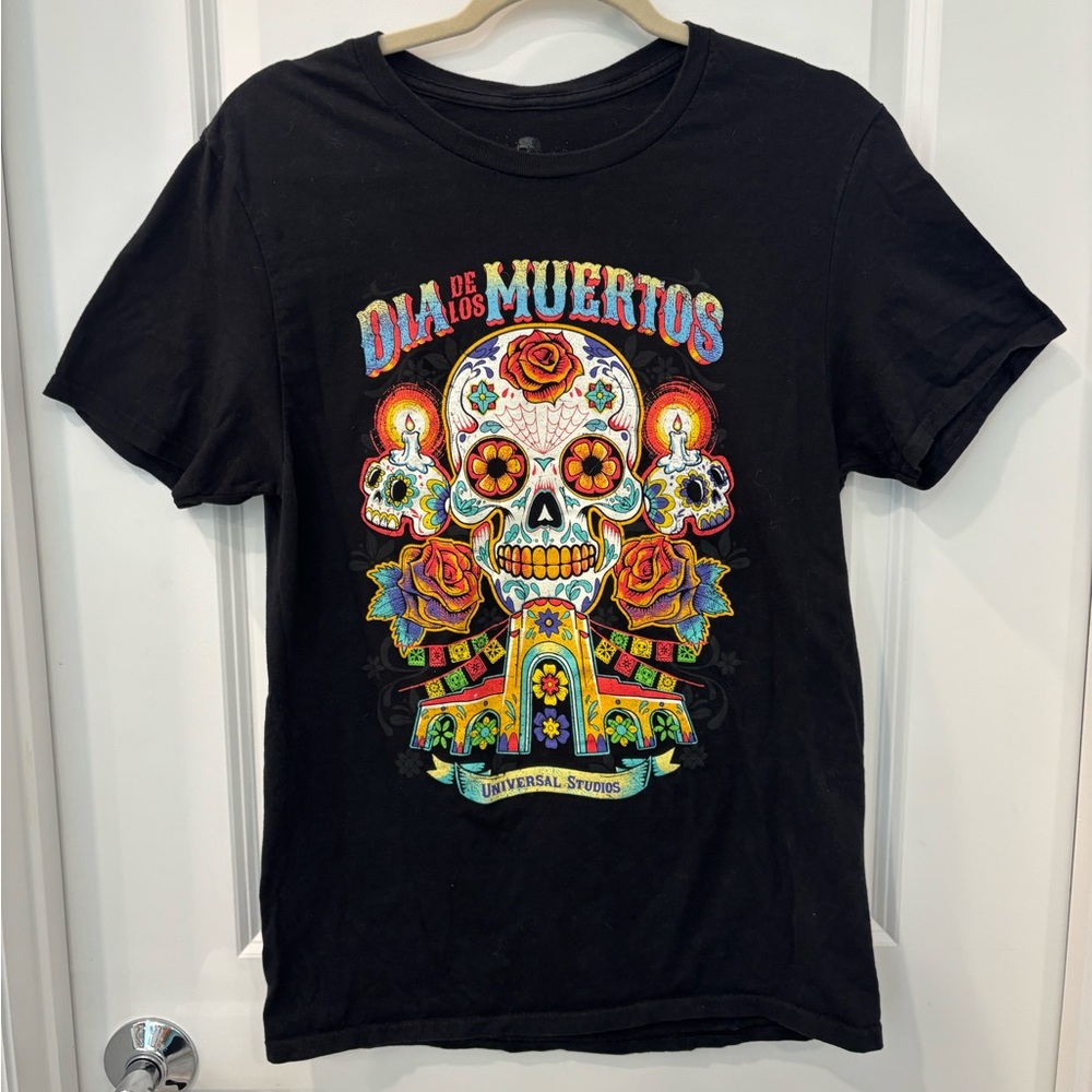 Universal Black Dia de los Muertos Tee